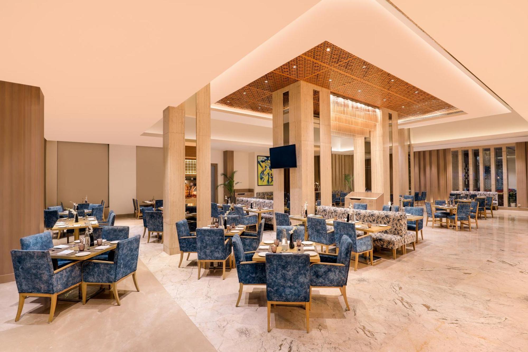 Sandal Suites By Lemon Tree Hotels Noida Exteriér fotografie